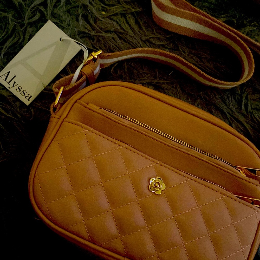 Alyssa Quilted Crossbody bag
